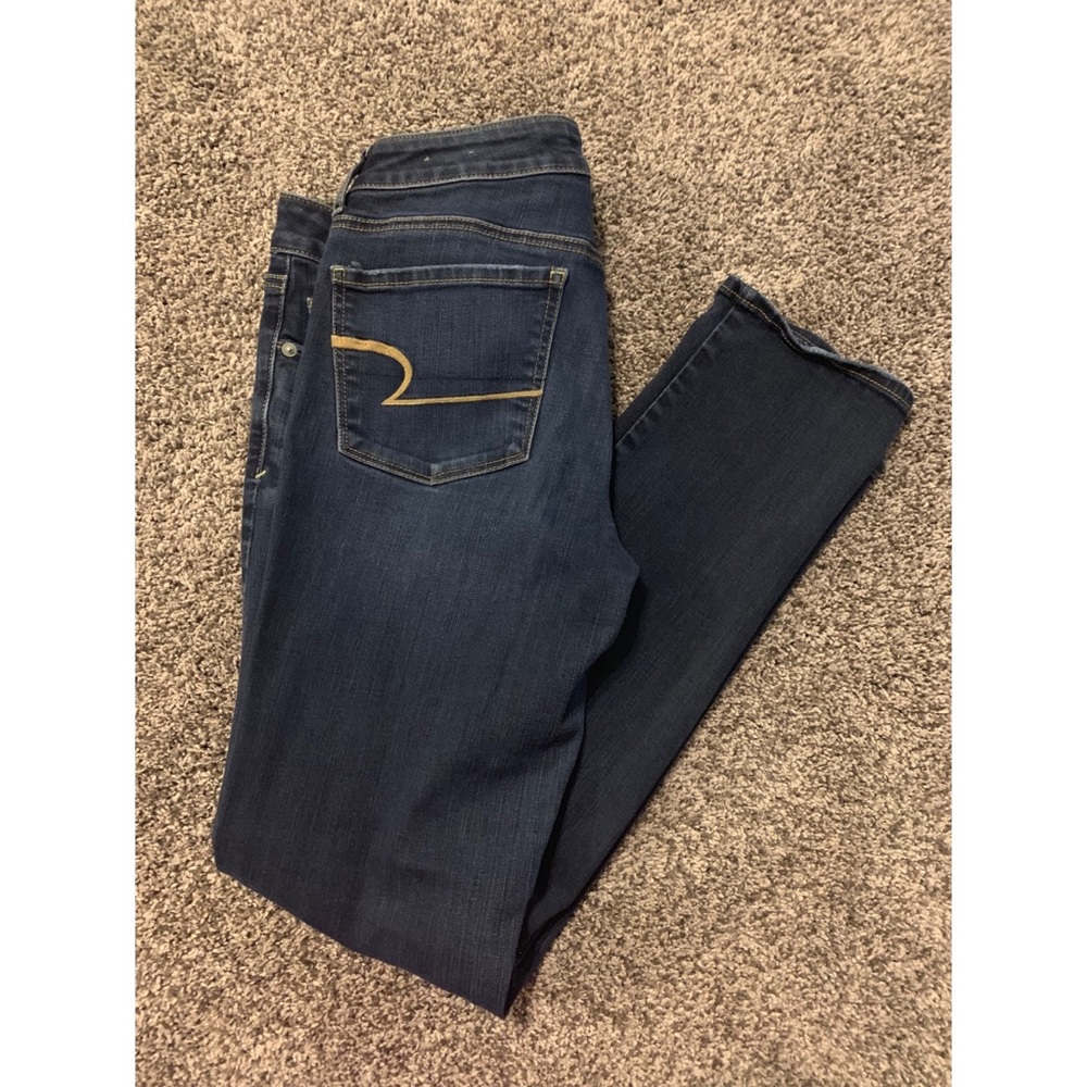 Dark wash skinny jeans